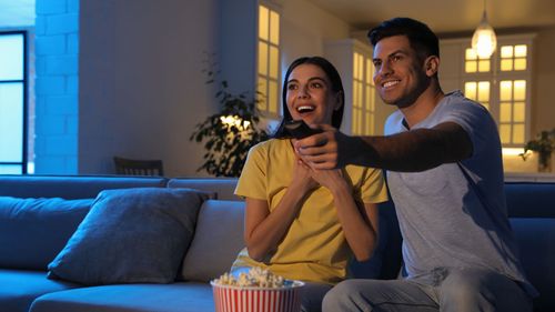 8 Iconic 90s Movies For An Unforgettable Movie Night 